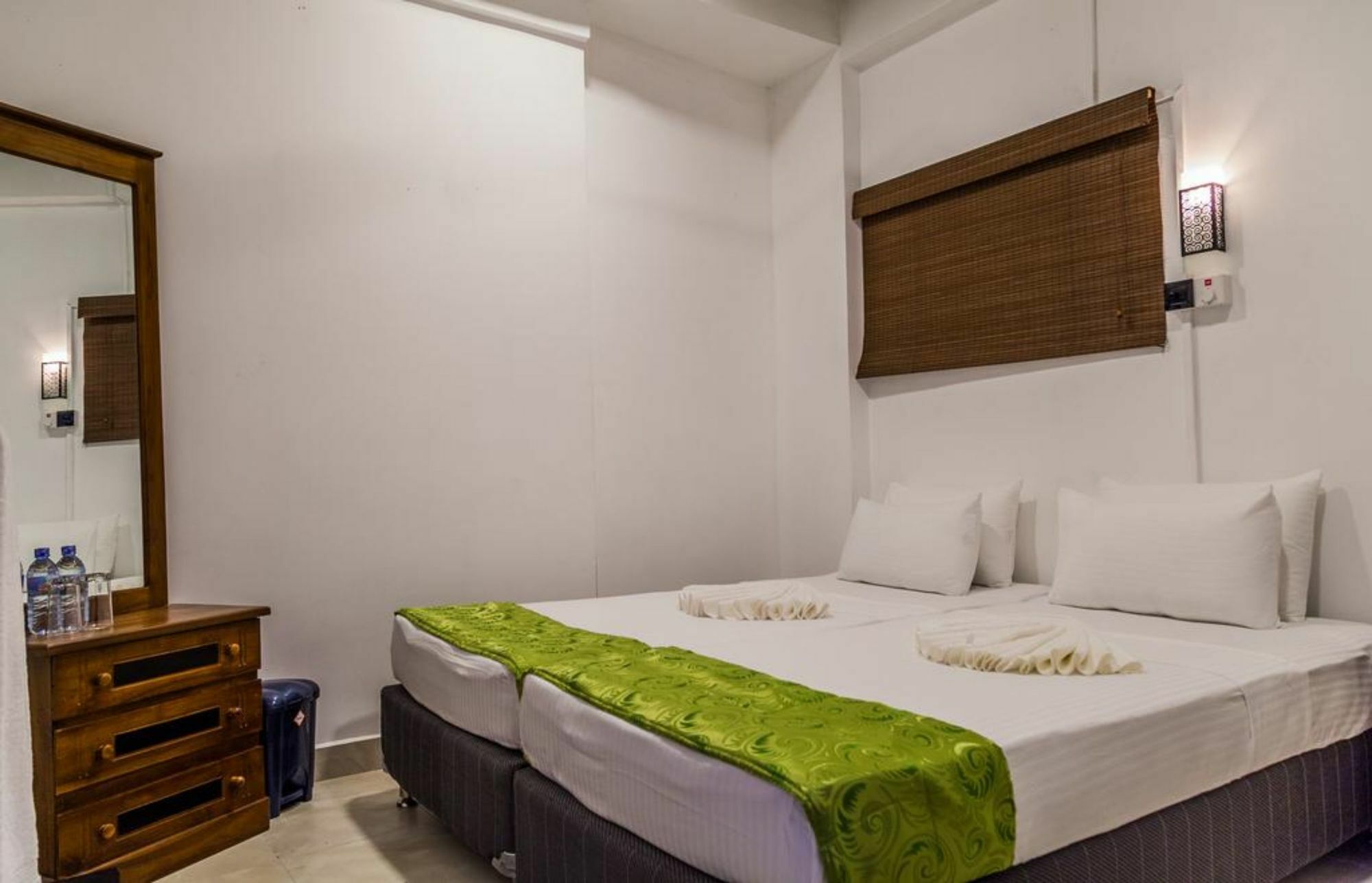 281 Kandy City Hostel & Rooms Deiyannewela Exteriér fotografie
